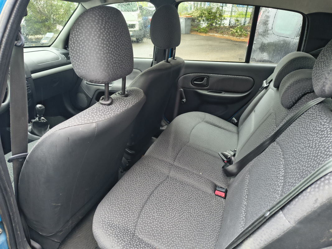Renault Clio — 21