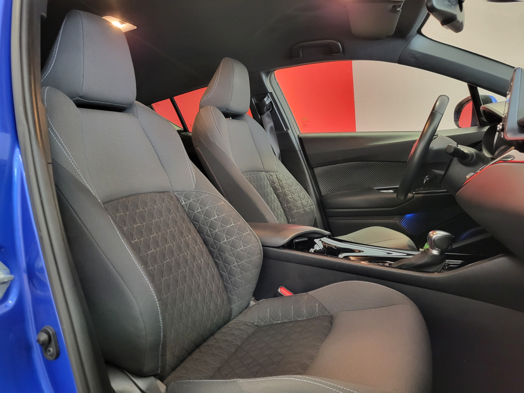 Toyota C-HR — 12