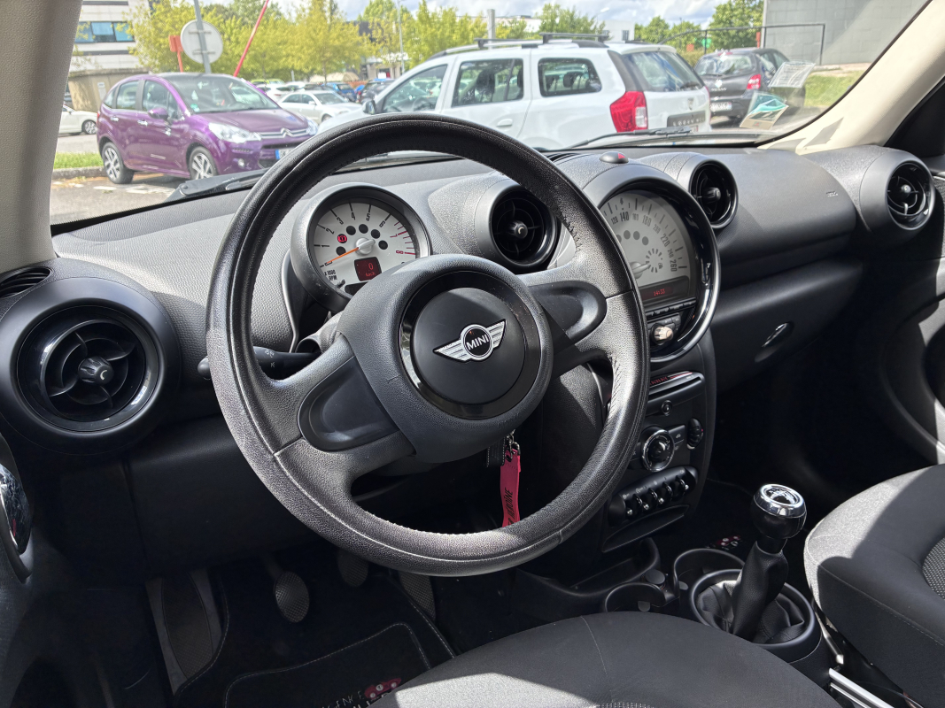 Mini Countryman — 10