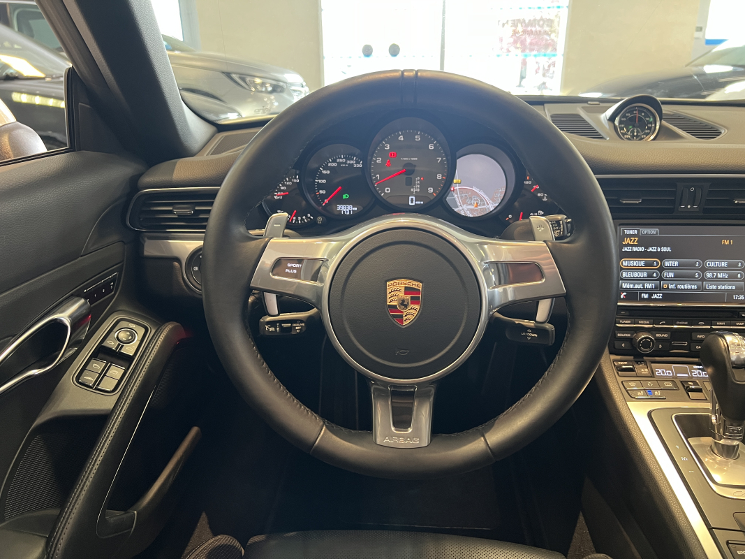 Porsche 911 Cabriolet — 8