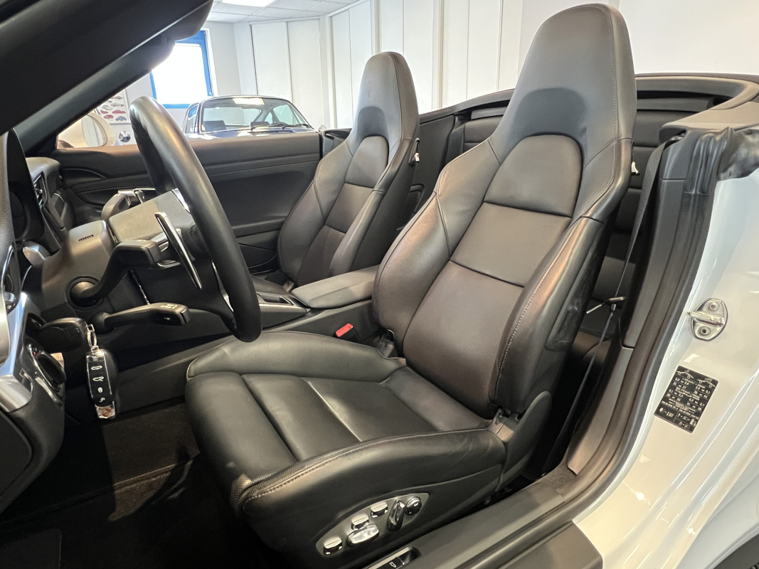 Porsche 911 Cabriolet — 5