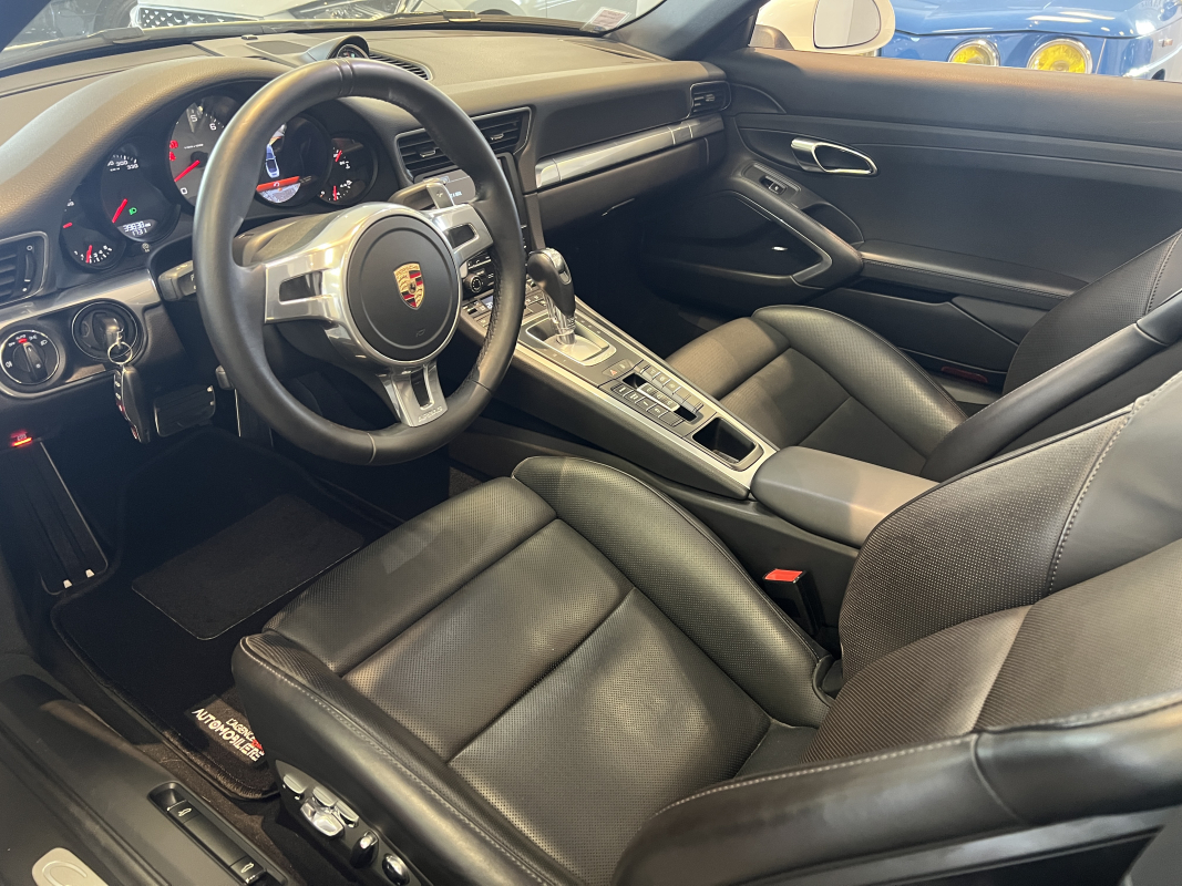 Porsche 911 Cabriolet — 21