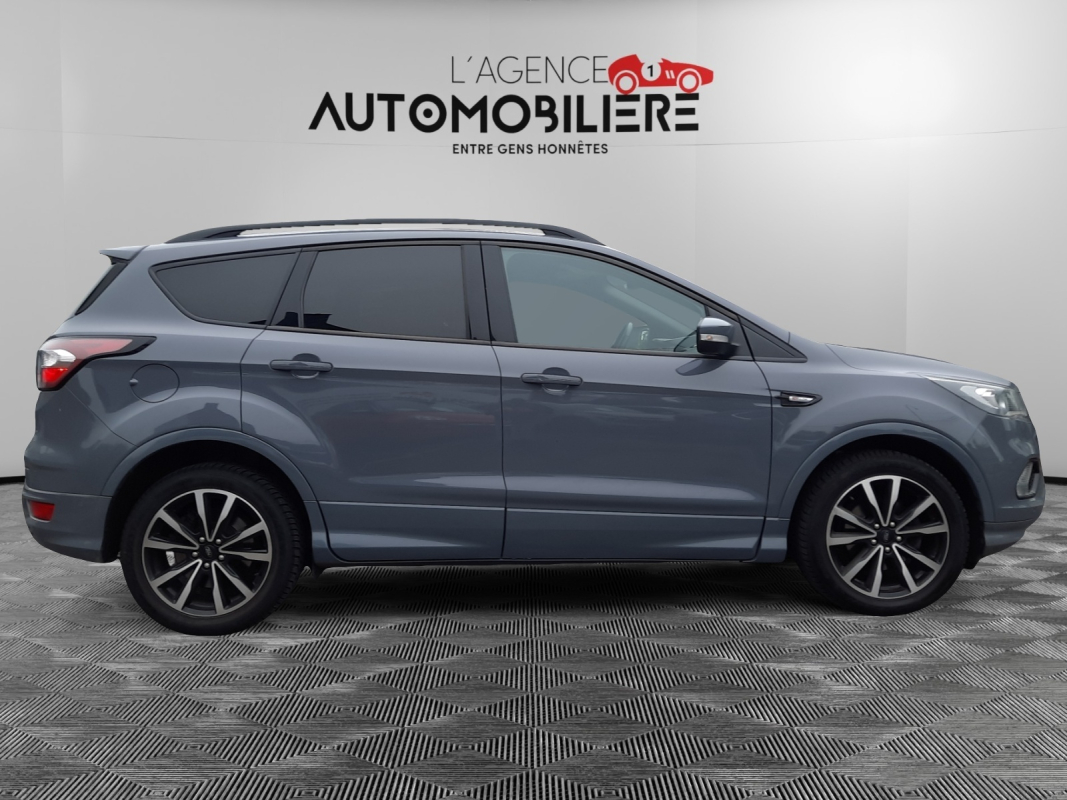 Ford Kuga — 4
