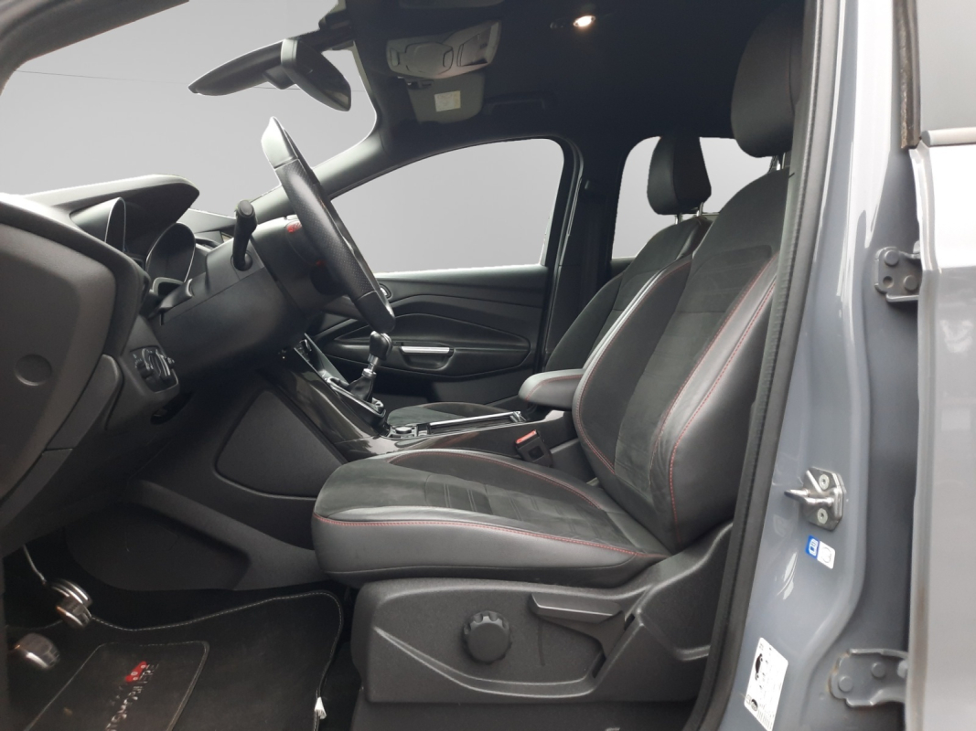 Ford Kuga — 9
