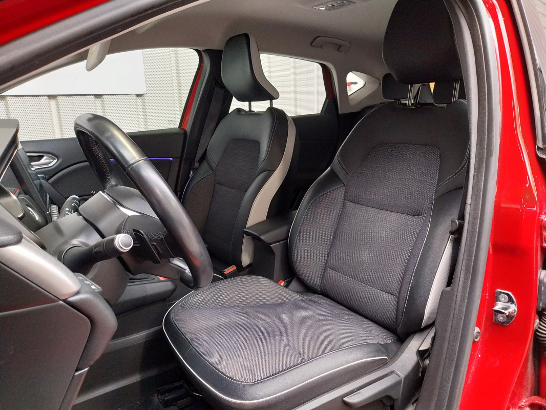 Renault Captur — 16