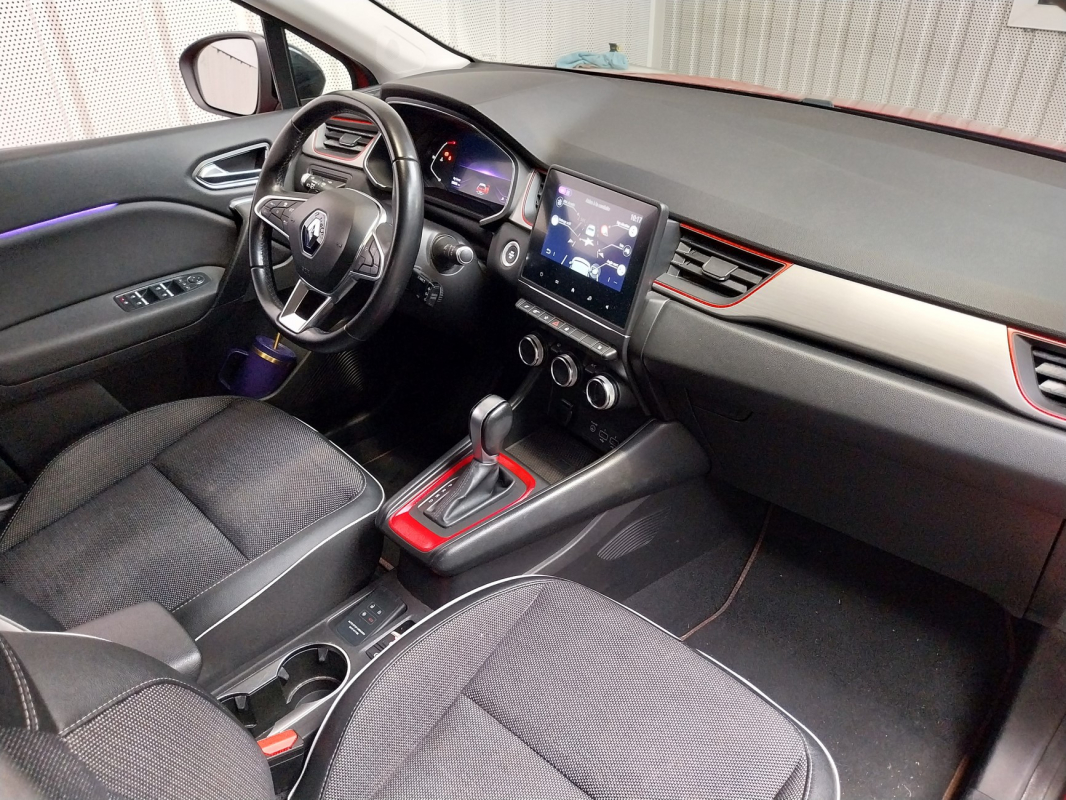 Renault Captur — 10