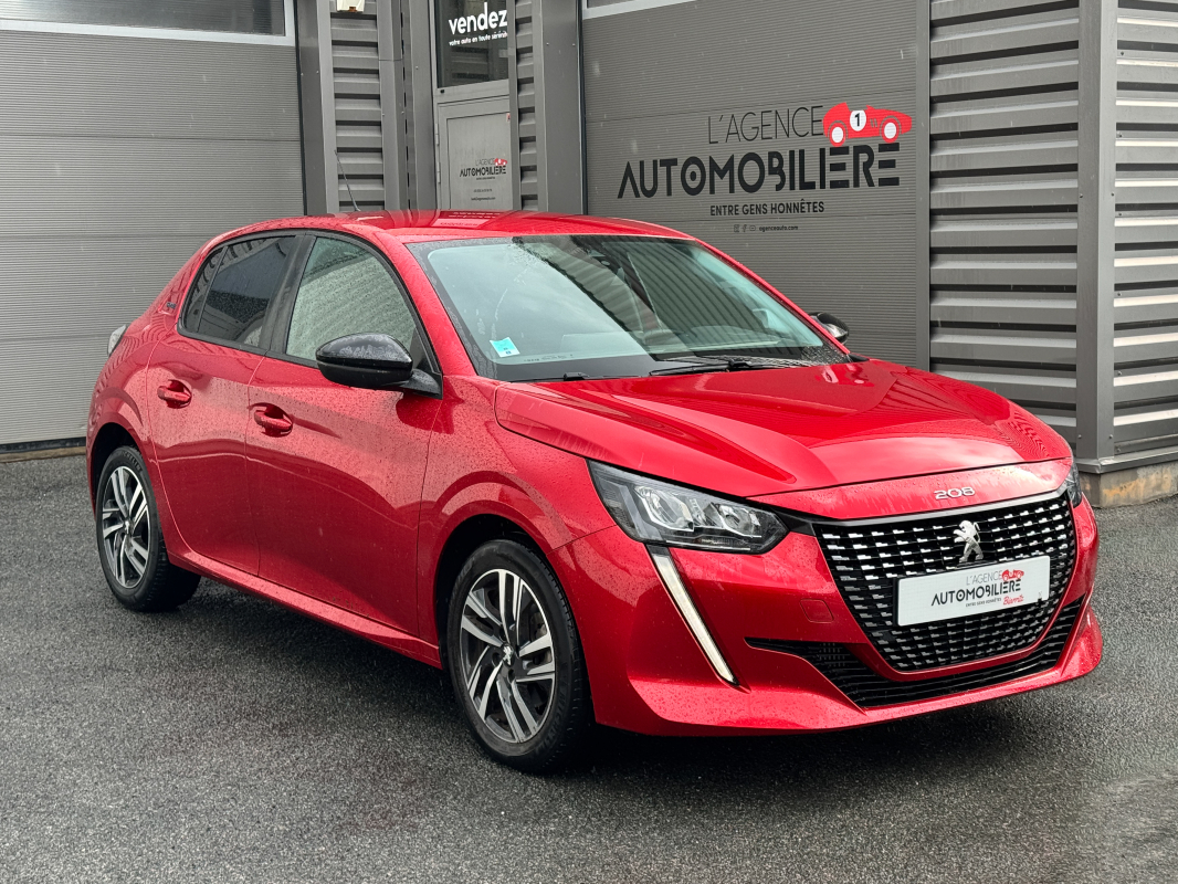 Peugeot 208 — 3