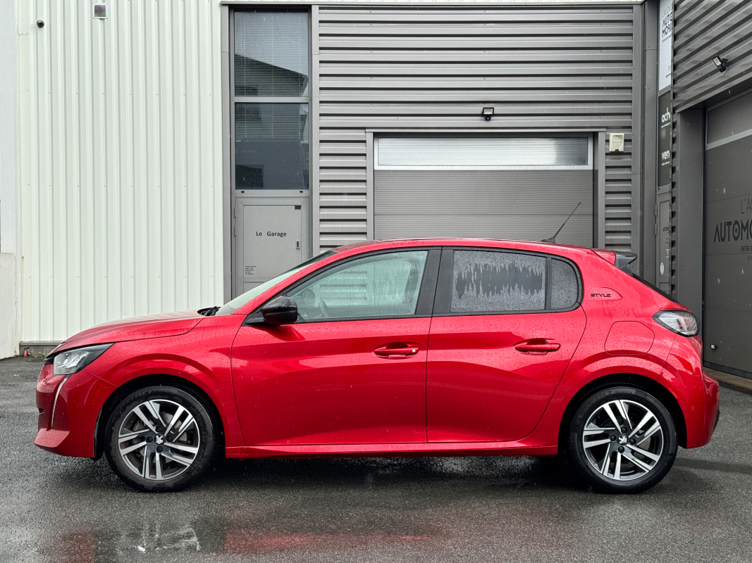 Peugeot 208 — 5