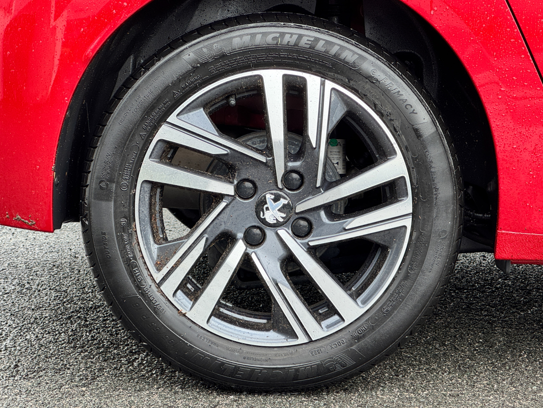 Peugeot 208 — 38