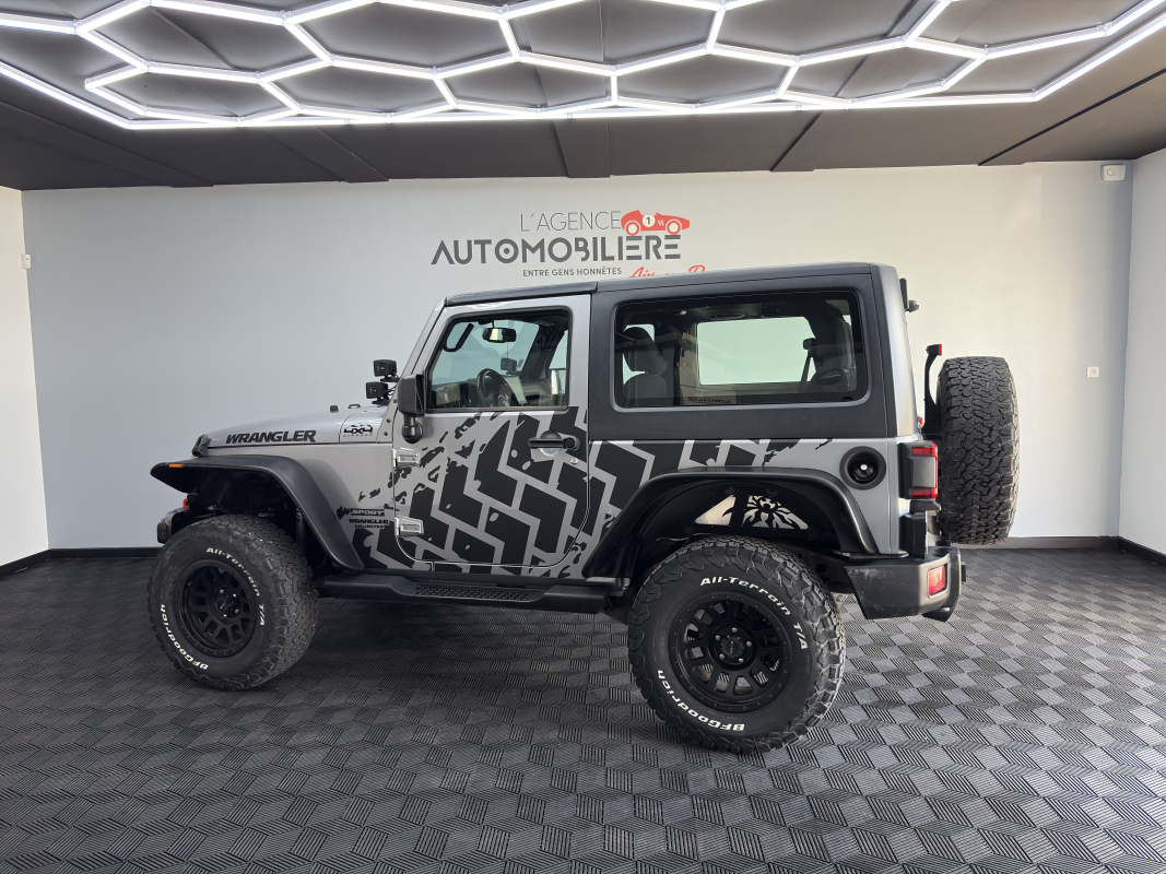 Jeep Wrangler Unlimited — 6