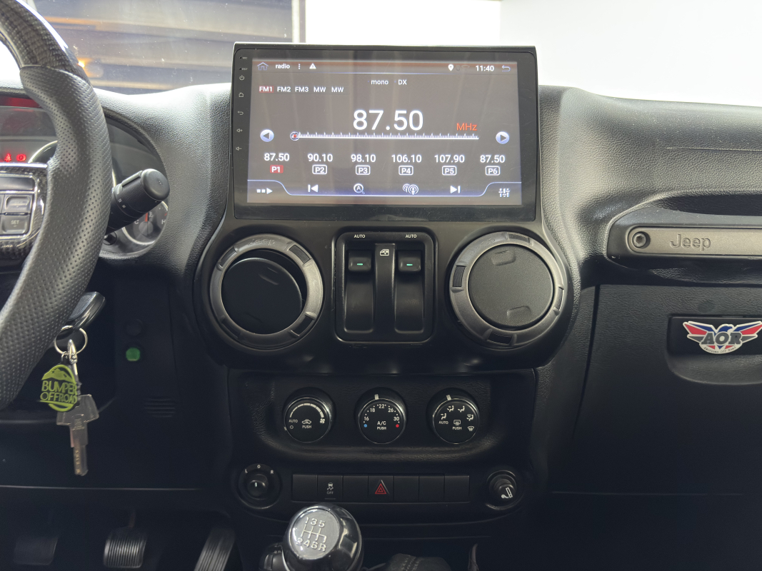 Jeep Wrangler Unlimited — 16