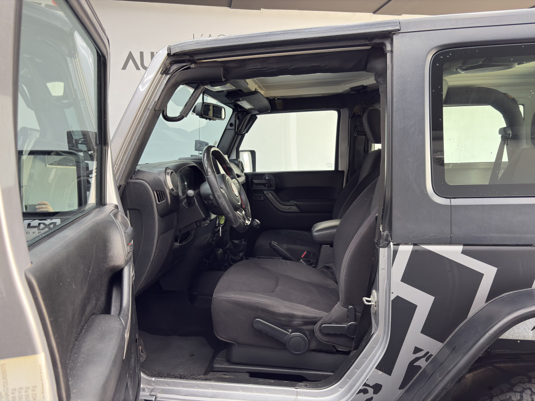 Jeep Wrangler Unlimited — 9