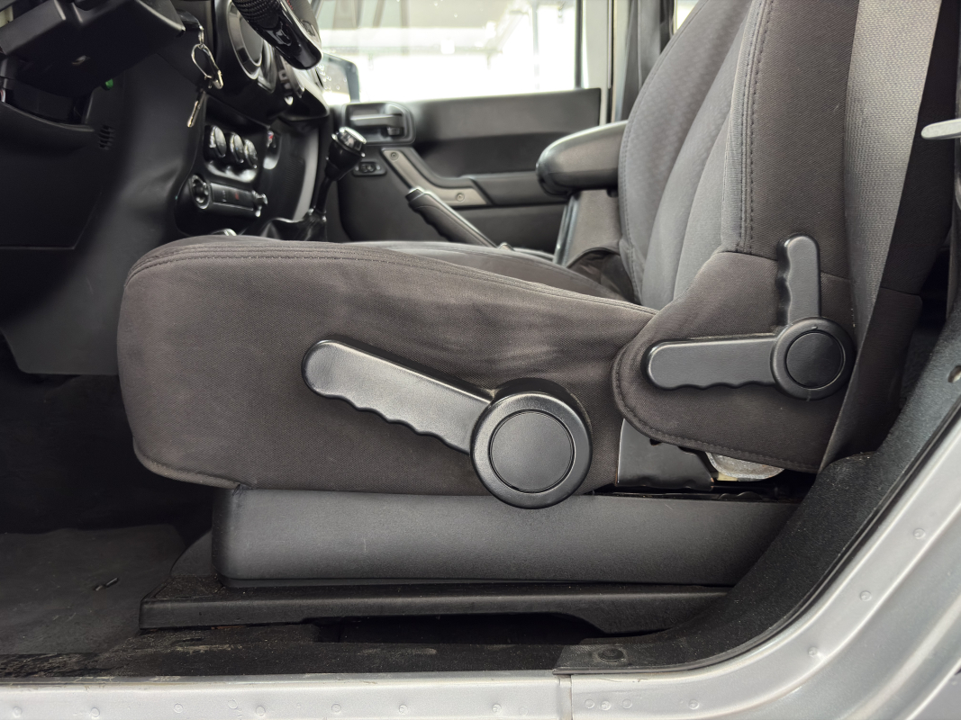 Jeep Wrangler Unlimited — 11