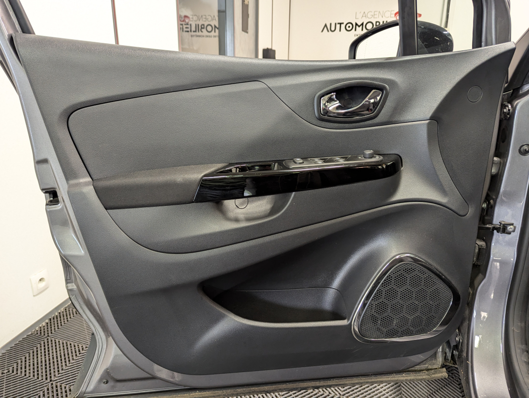 Renault Captur — 25
