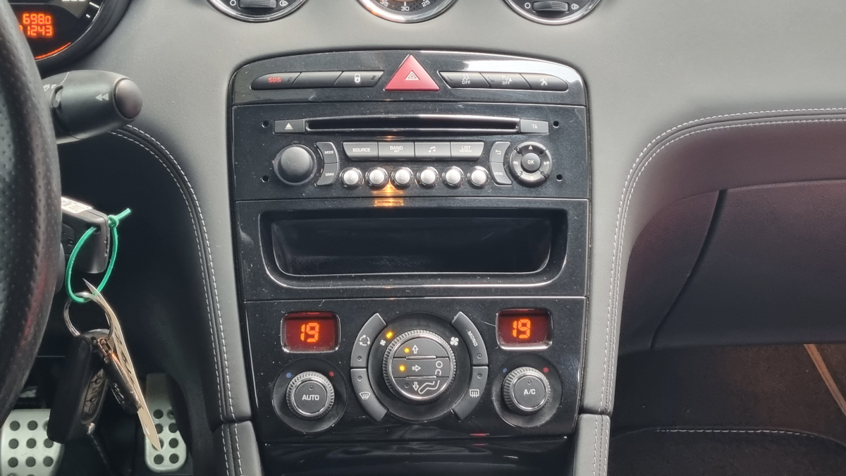 Peugeot RCZ — 22