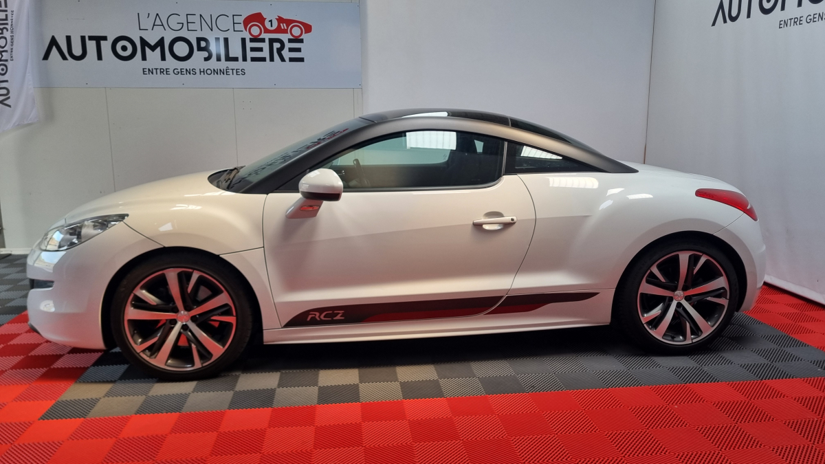 Peugeot RCZ — 8