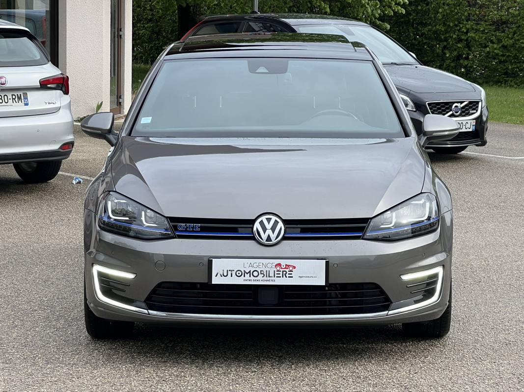 Volkswagen Golf — 8