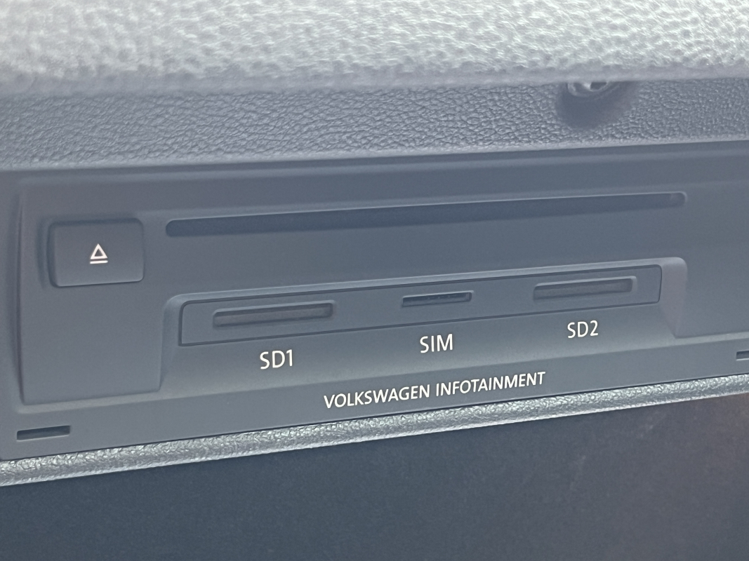 Volkswagen Golf — 24