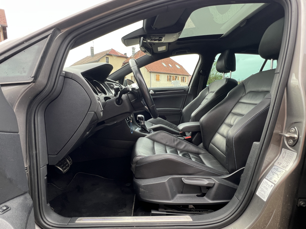 Volkswagen Golf — 12