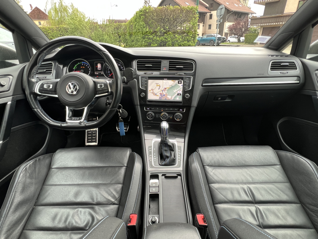 Volkswagen Golf — 11