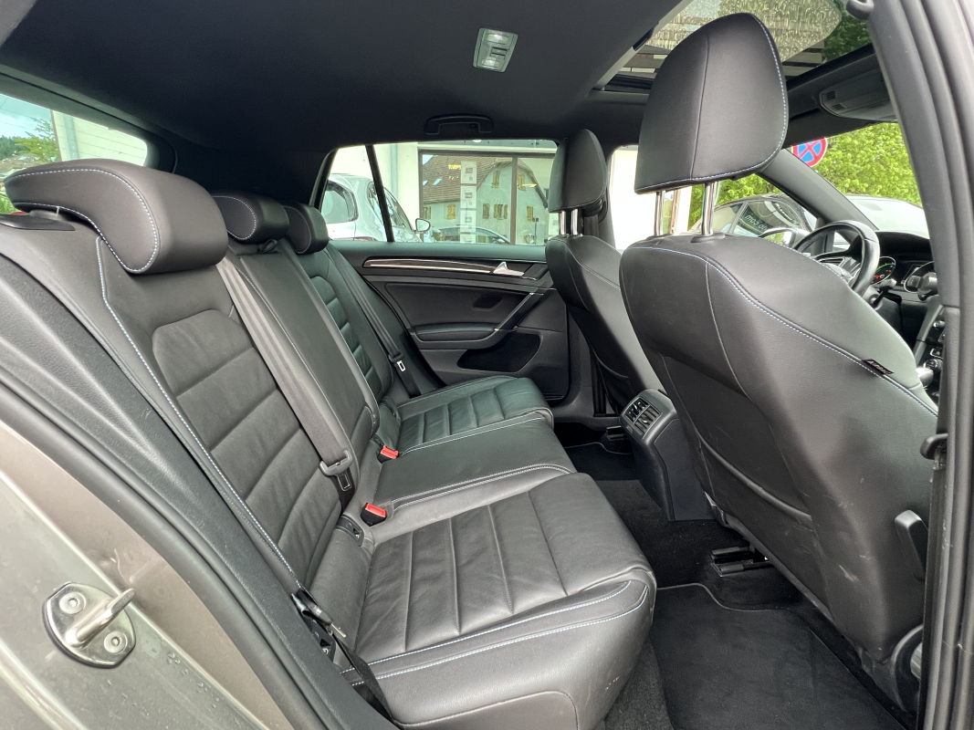 Volkswagen Golf — 39