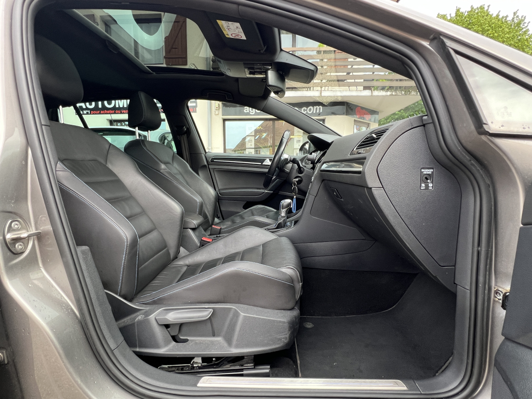Volkswagen Golf — 35