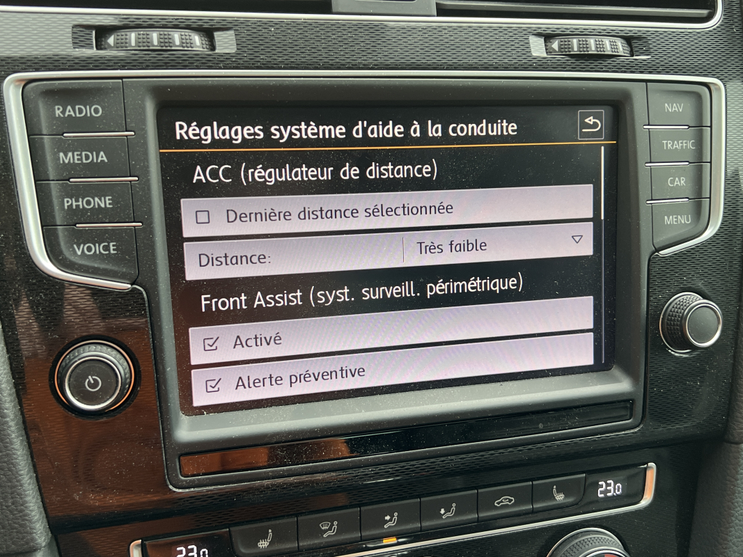 Volkswagen Golf — 21
