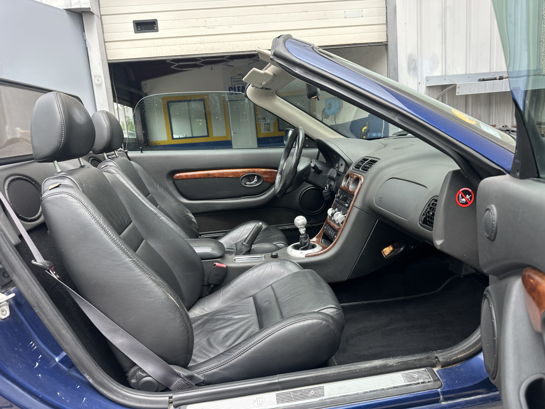 Rover MGF — 8