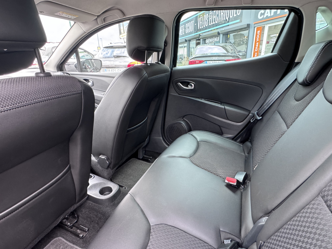 Renault Clio — 25