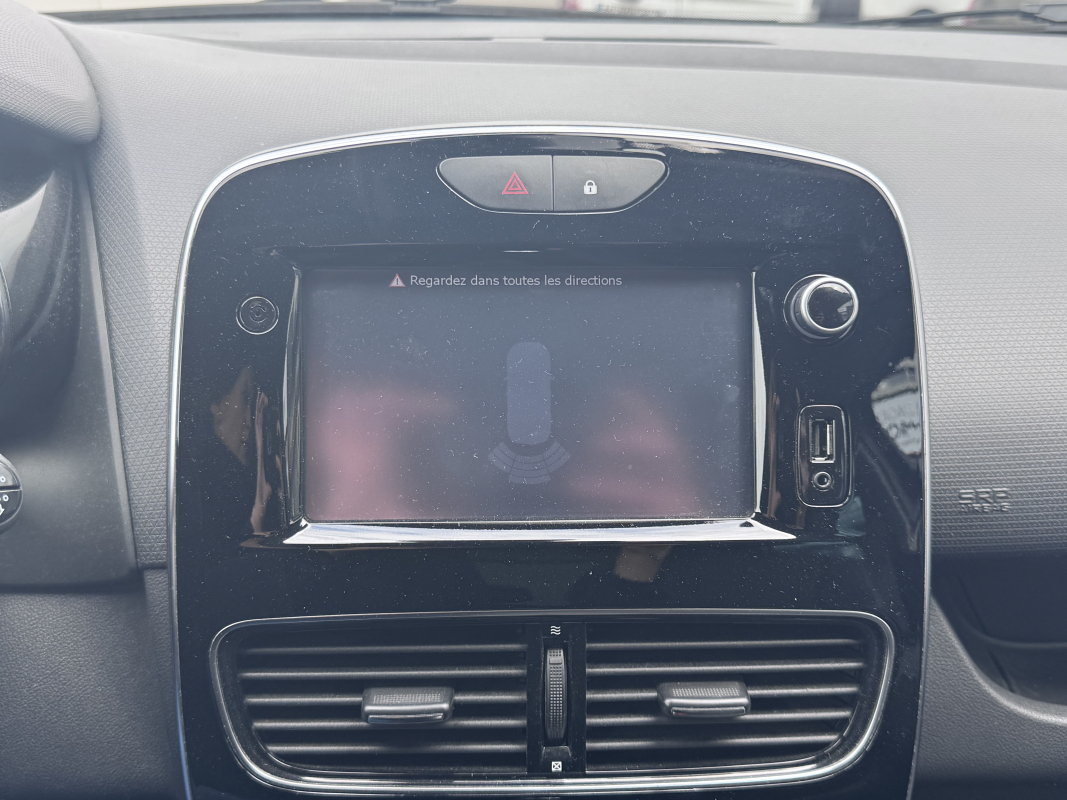 Renault Clio — 16