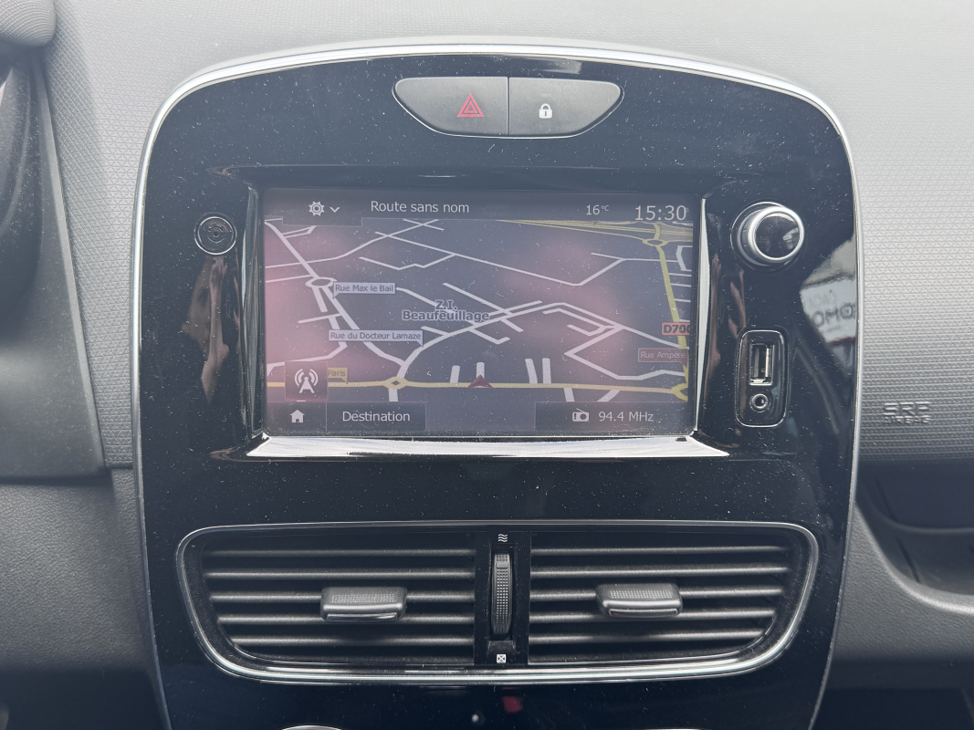 Renault Clio — 17