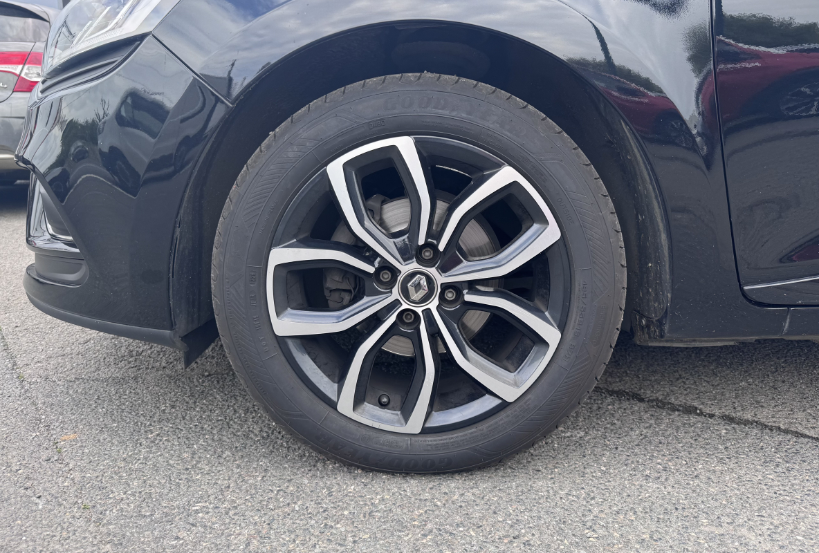 Renault Clio — 29