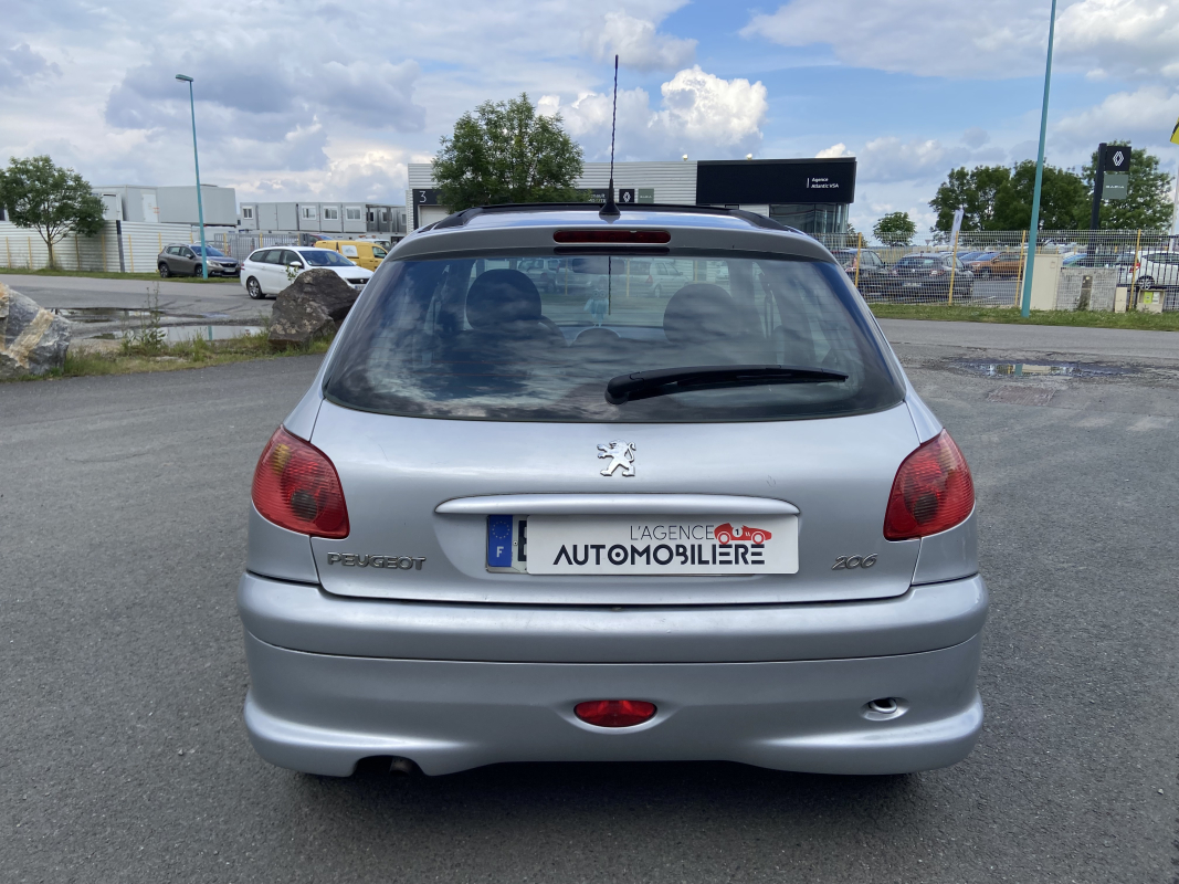 Peugeot 206 — 7