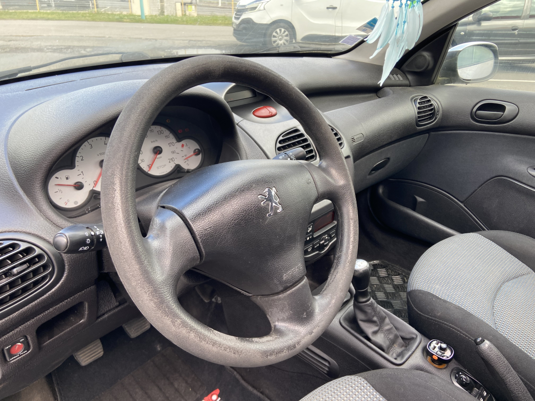 Peugeot 206 — 19