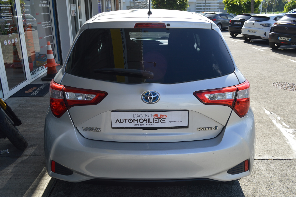 Toyota Yaris — 6