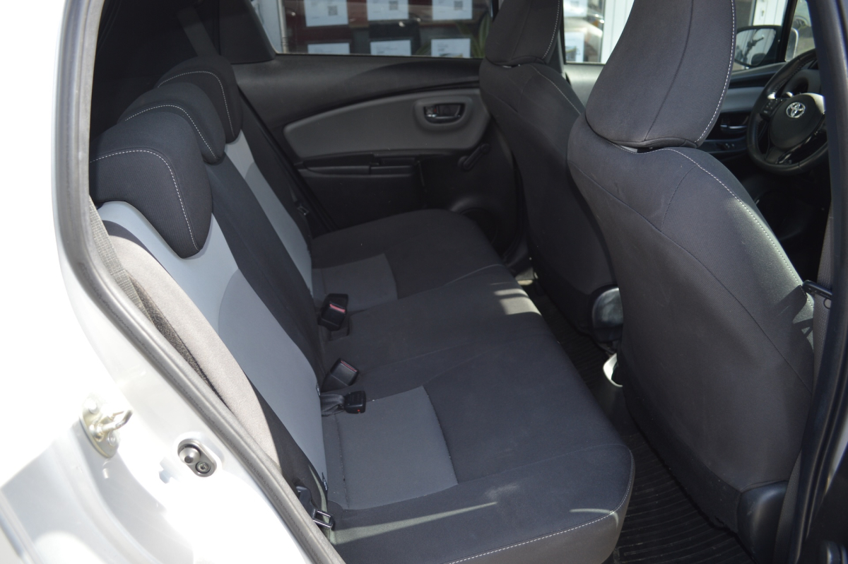 Toyota Yaris — 11