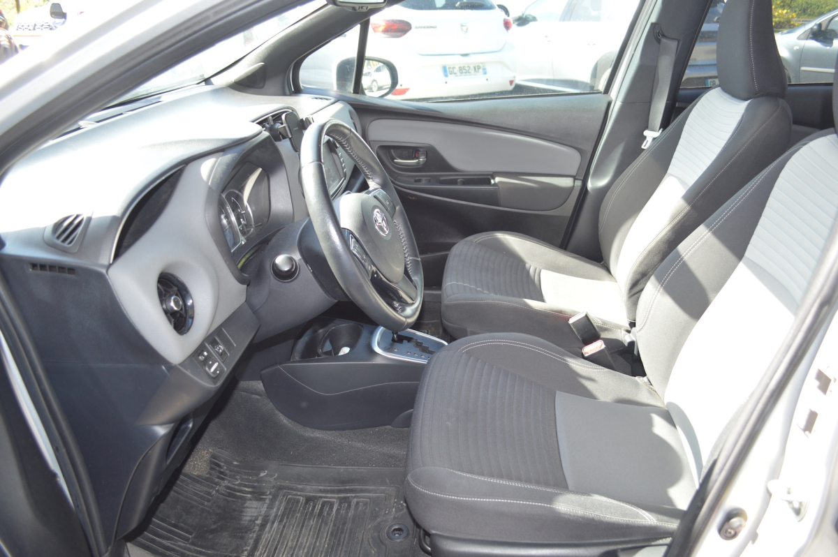Toyota Yaris — 14