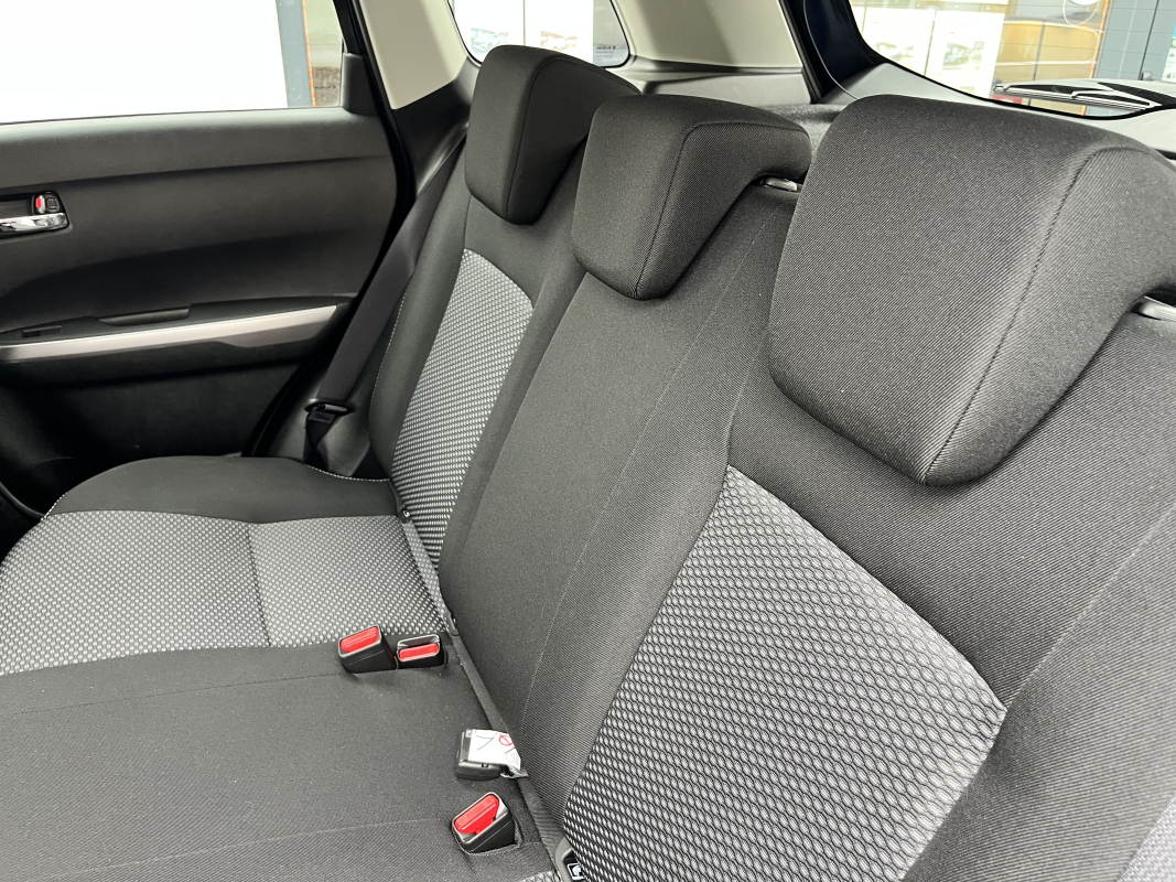 Suzuki Vitara — 27