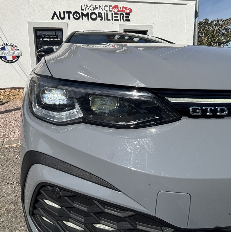 Volkswagen Golf — 30