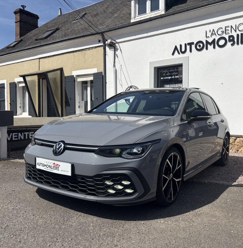 Volkswagen Golf — 3
