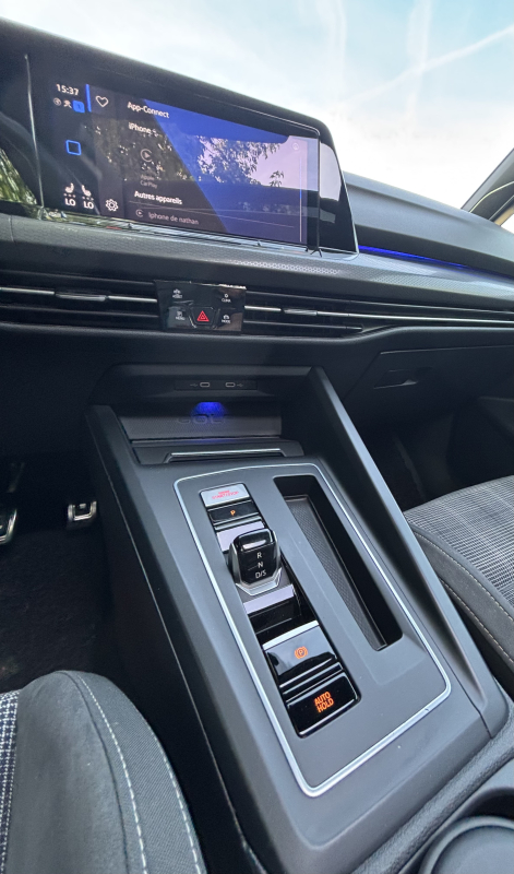 Volkswagen Golf — 24