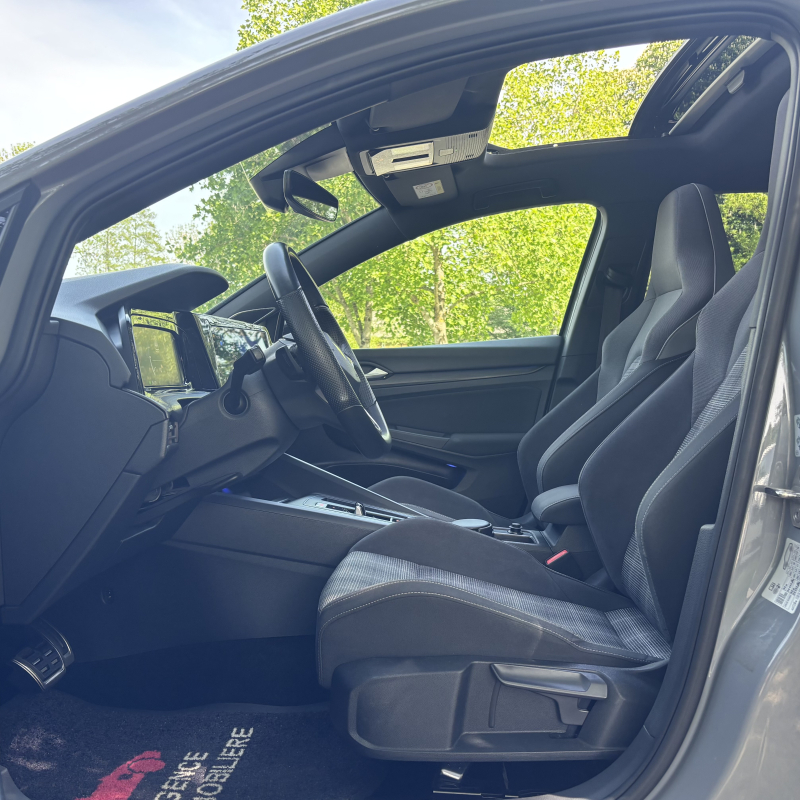 Volkswagen Golf — 8