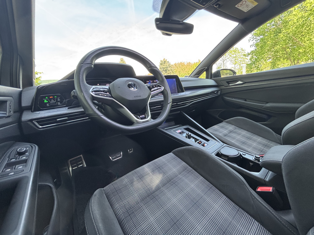 Volkswagen Golf — 13