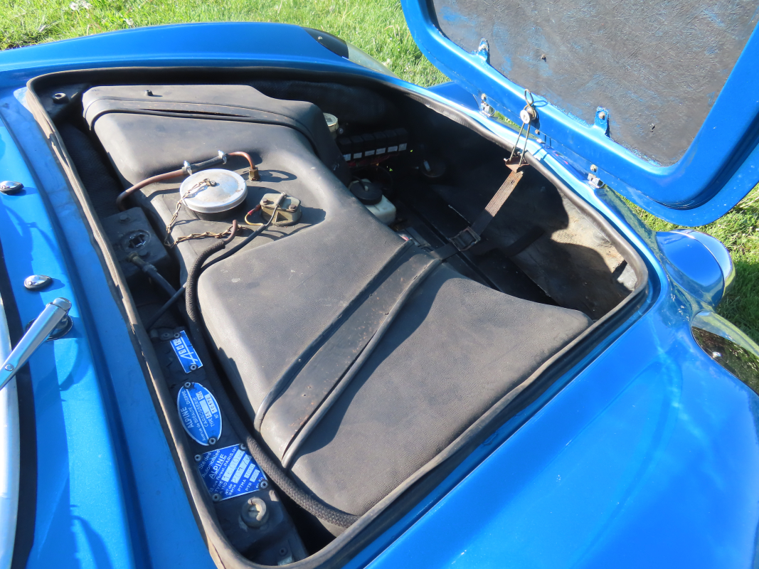 Renault Alpine — 13