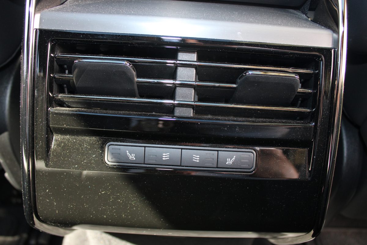 Land Rover Range Rover Sport — 24