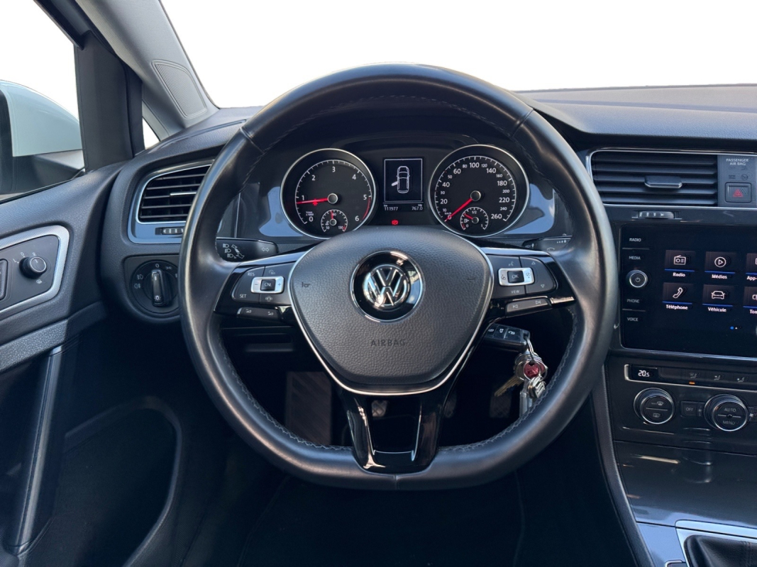 Volkswagen Golf — 13