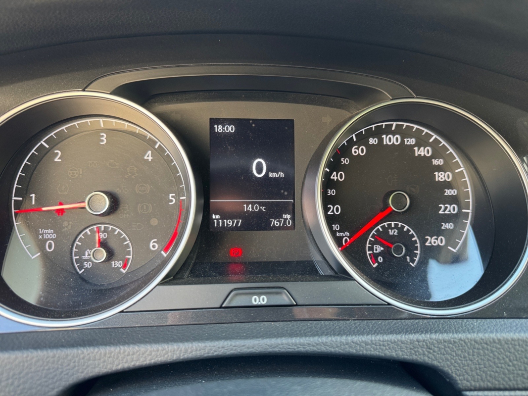 Volkswagen Golf — 16