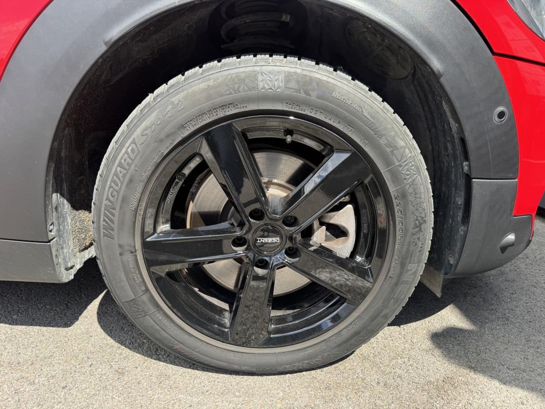 Mini Countryman — 32