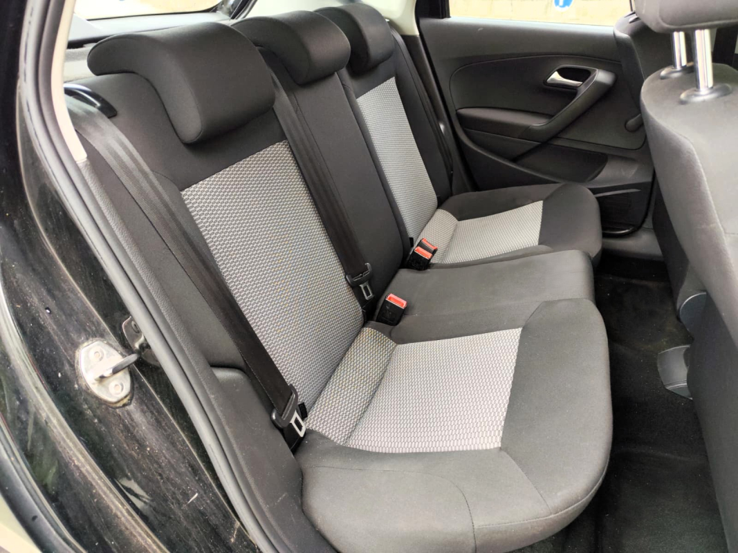 Volkswagen Polo — 16