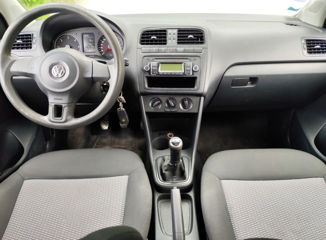 Volkswagen Polo — 9